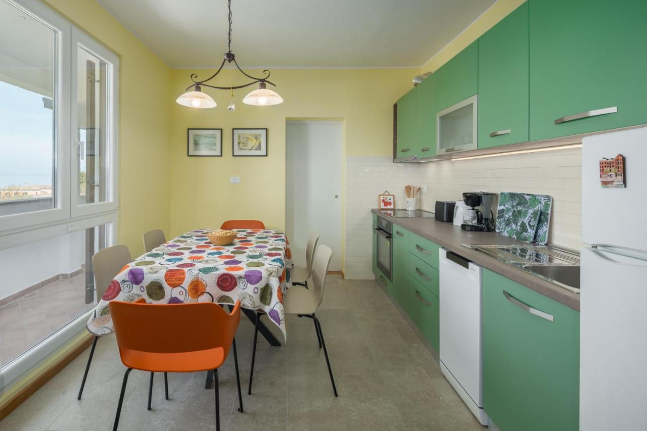 Apartment Bellavista With Amazing View 포레치 외부 사진